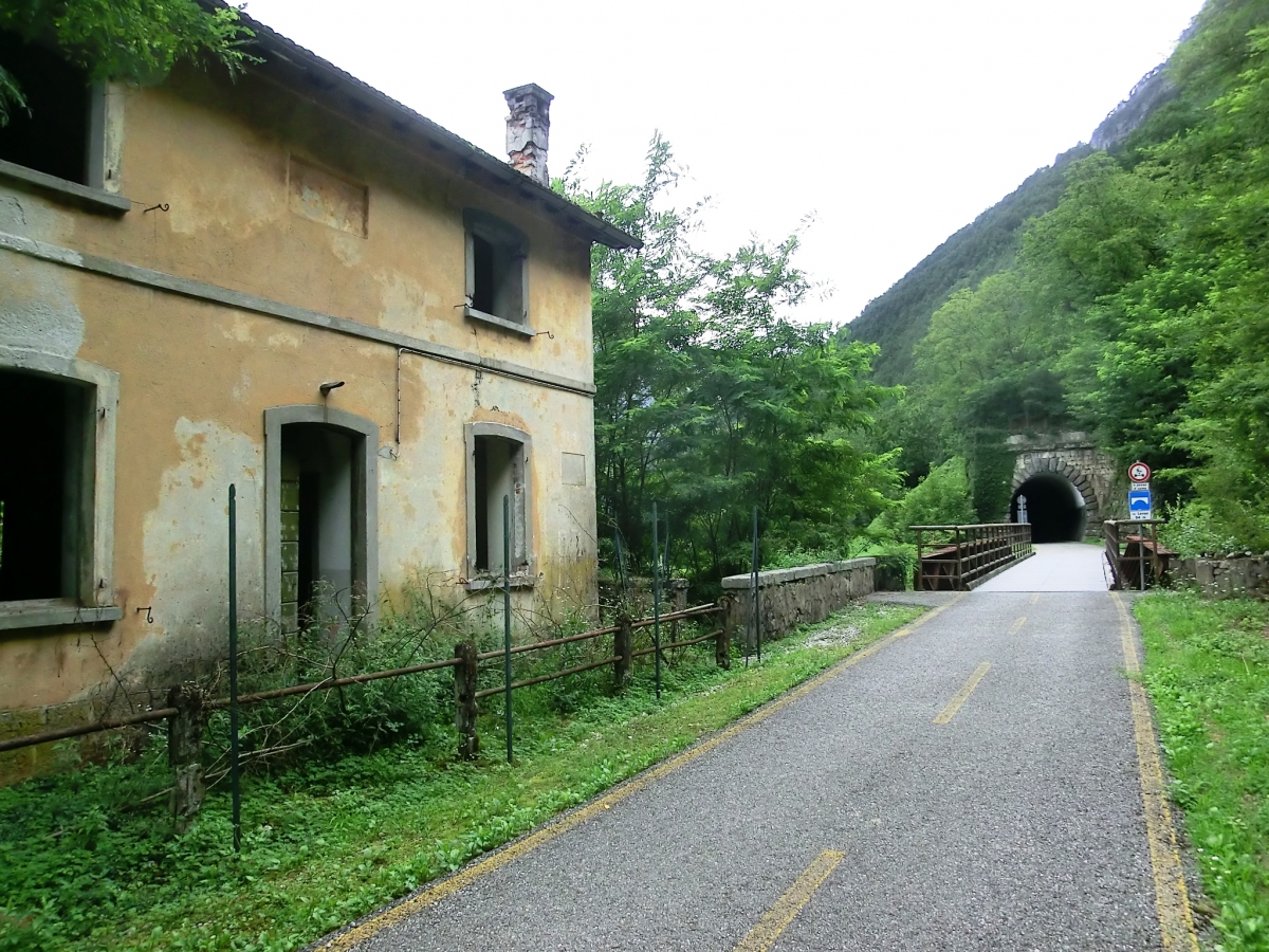 Dogna Station, Rio Lavaz Bridge and Chiout Martin Tunnel southern portal 