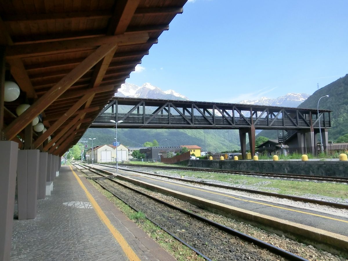 Edolo Station Covered Footbridge 