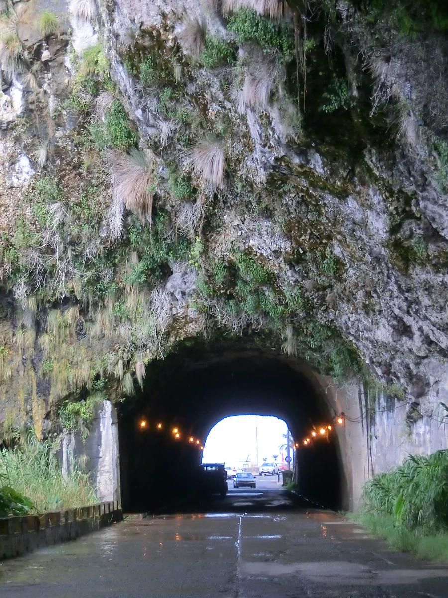 Anjos II Tunnel eastern portal 