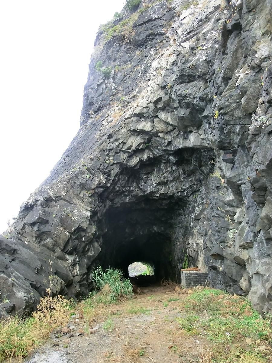 Old Fajã da Areia Tunnel western portal 