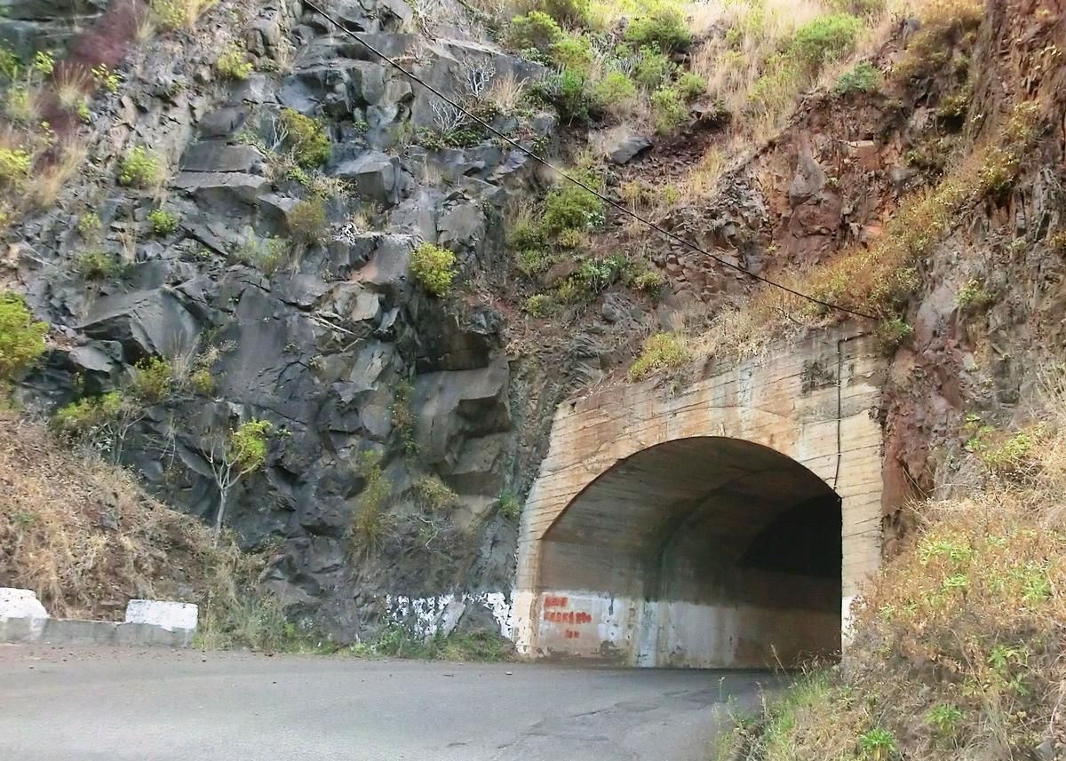Paúl do Mar - Fajã da Ovelha I Tunnel southern portal 