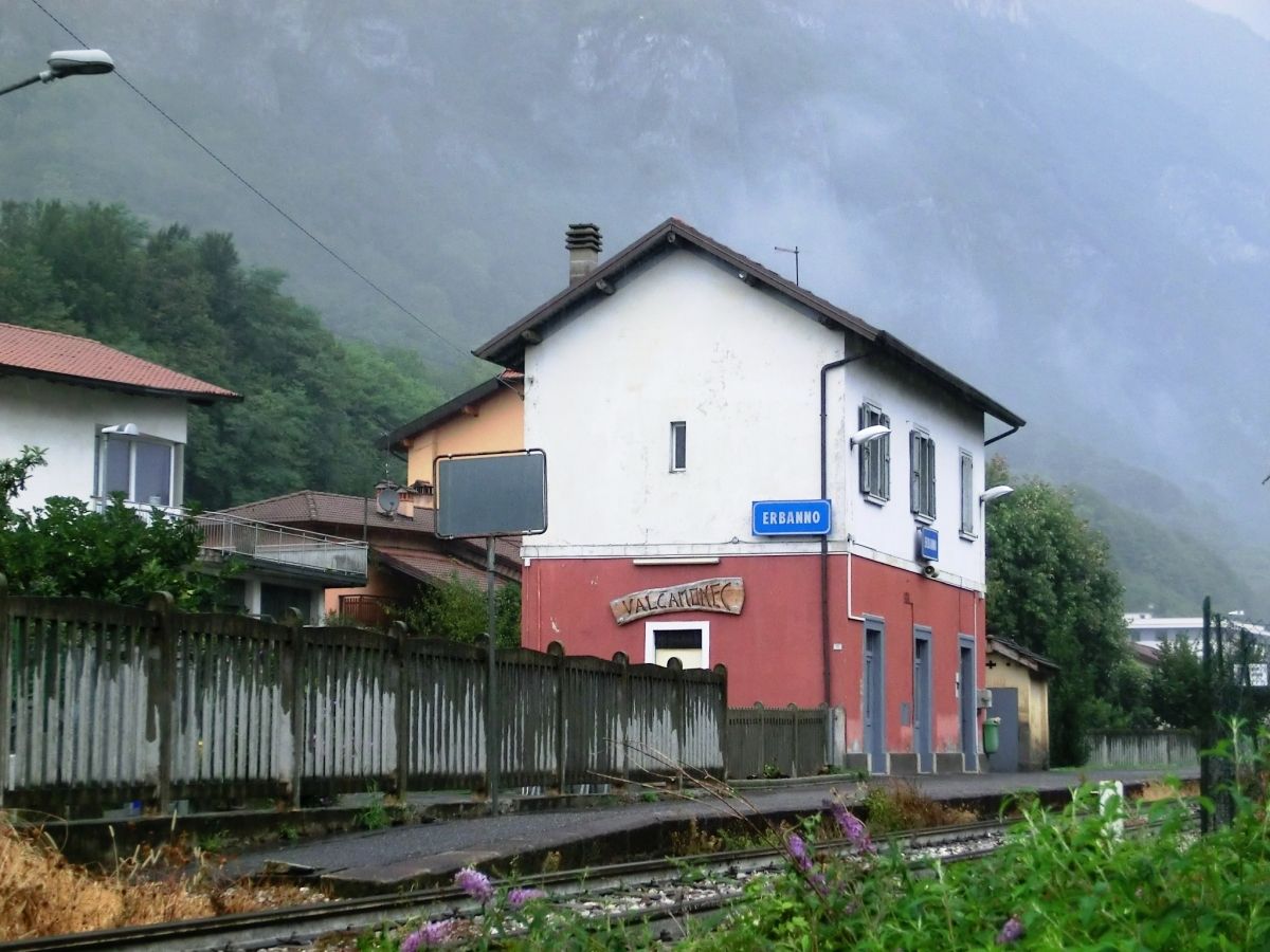 Erbanno-Angone Station 