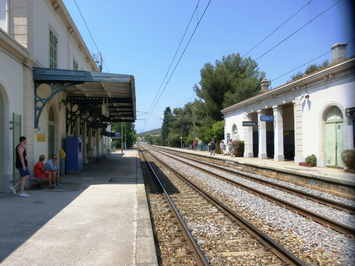 Bahnhof Bandol 