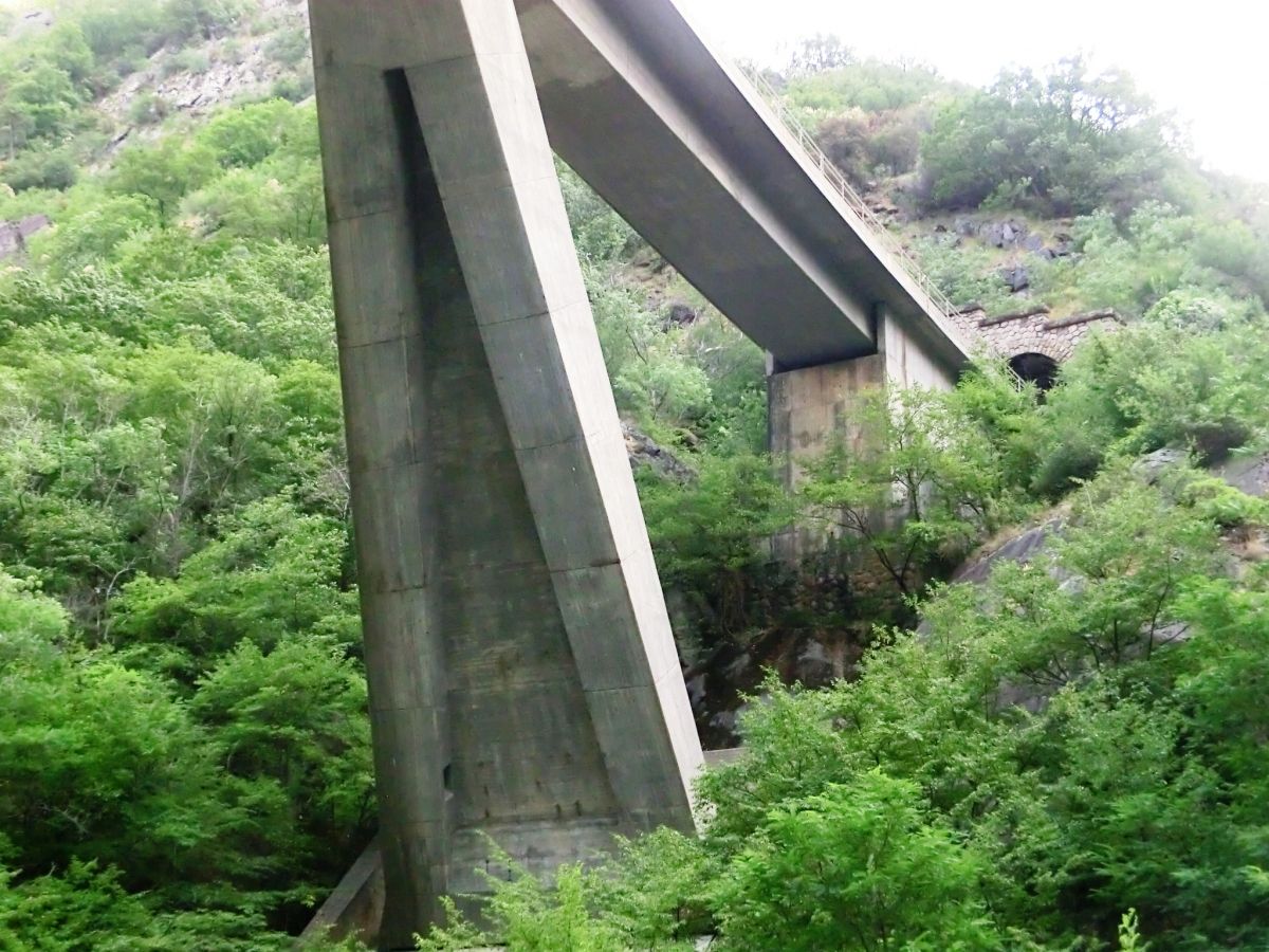 Scarassoui Viaduct and Camara Tunnel northern portal 