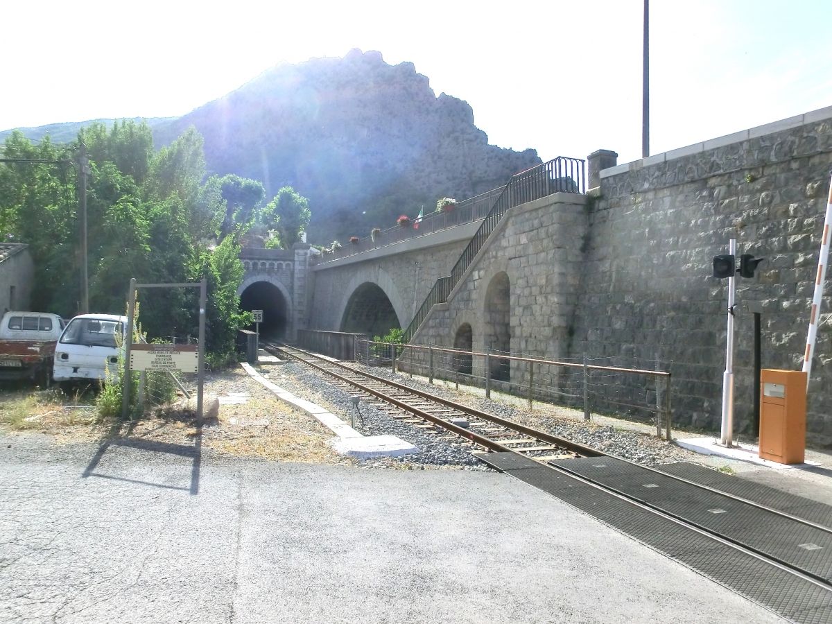 Eisenbahntunnel Entrevaux I 