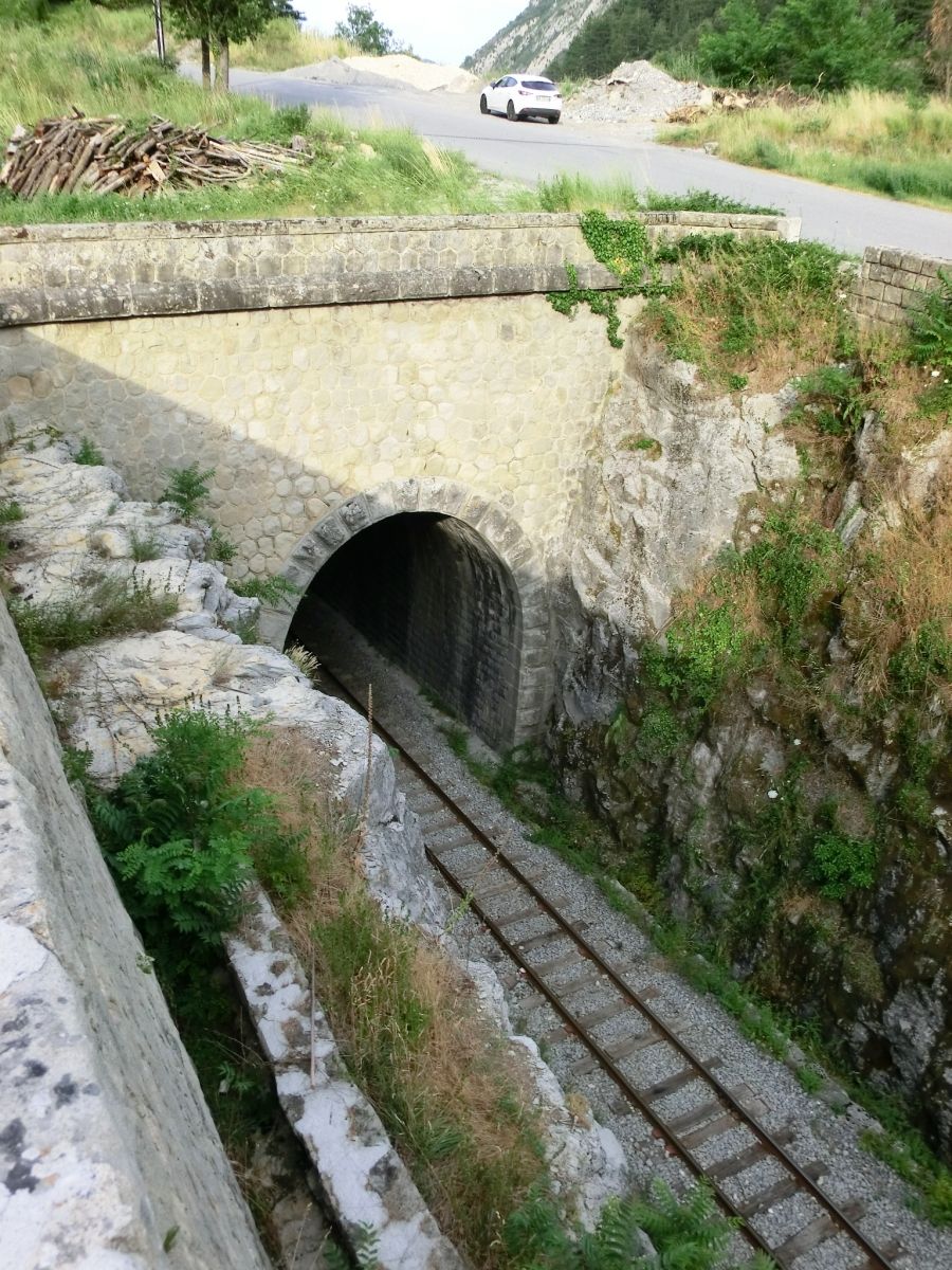 Scaffarels Tunnel western portal 