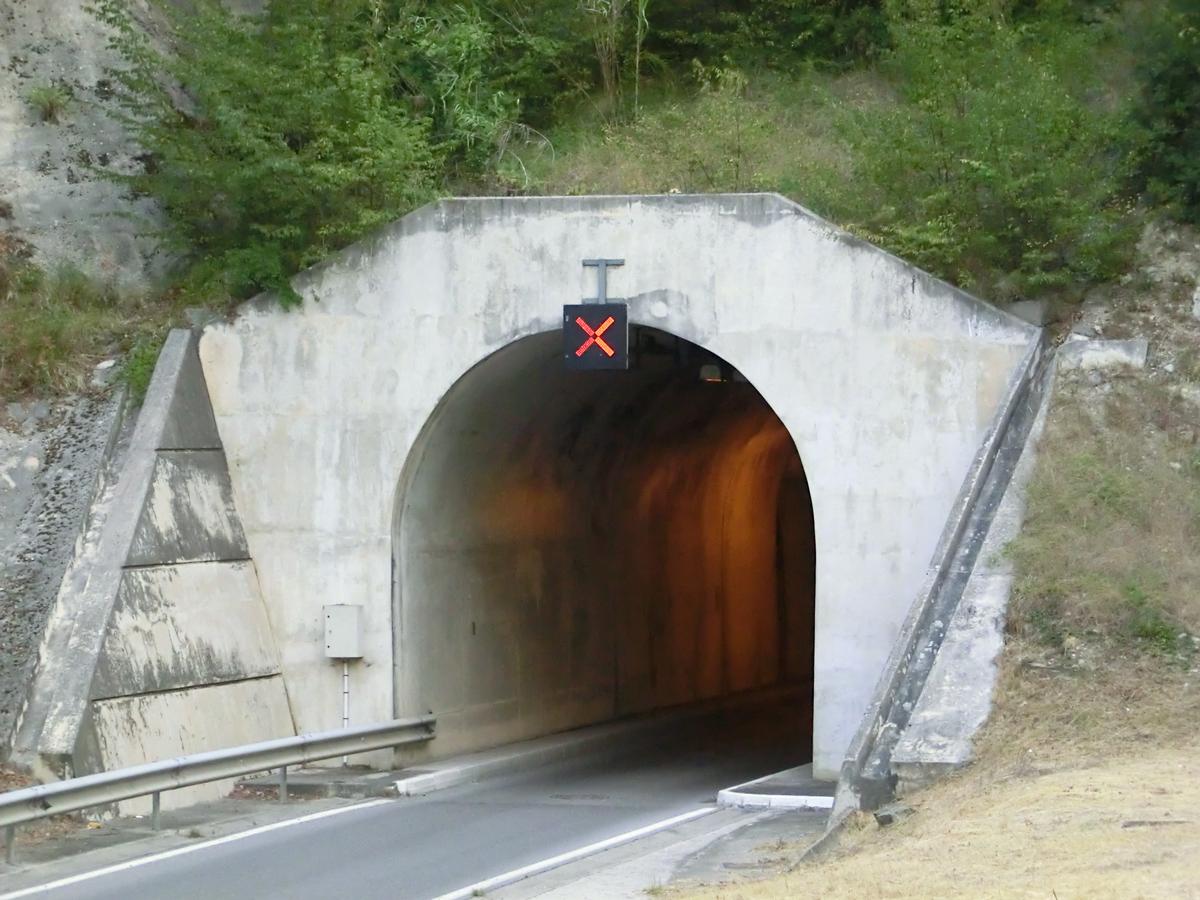 Castillon Tunnel southbound southern portal 