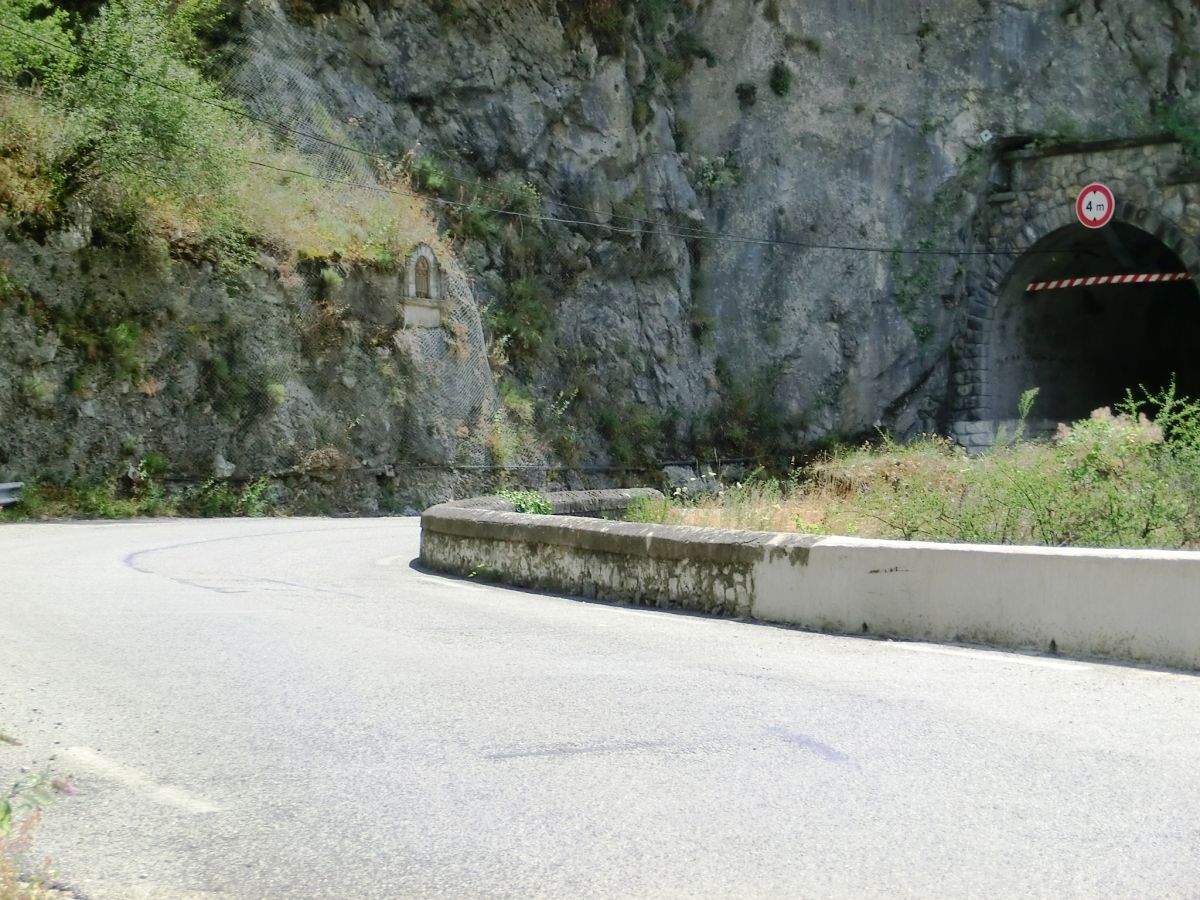 Straßentunnel Saint-Roch 