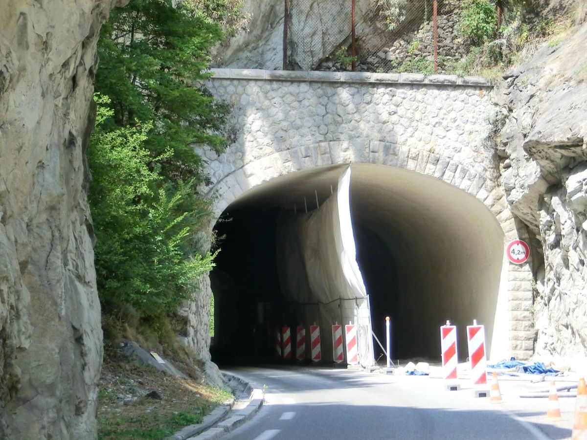 Gorges de Paganin Tunnel southern portal 