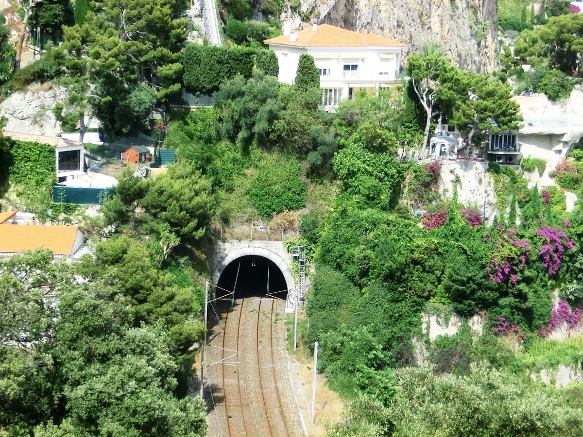 Saint Laurent Tunnel western portal 
