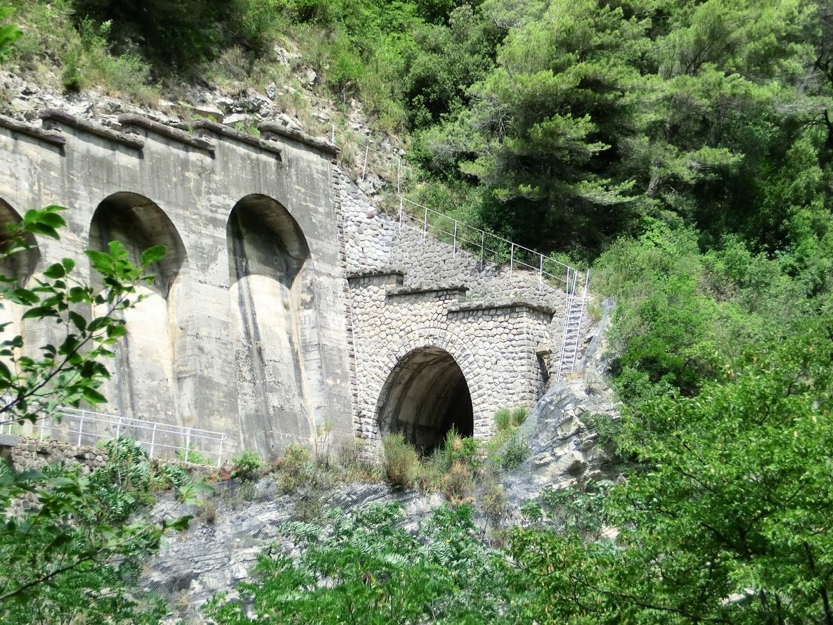 Sanfurian Tunnel southern portal 