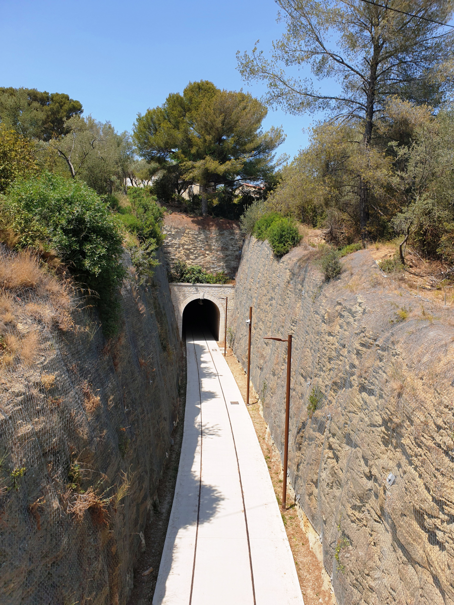 Peyregoua Tunnel southern portal 