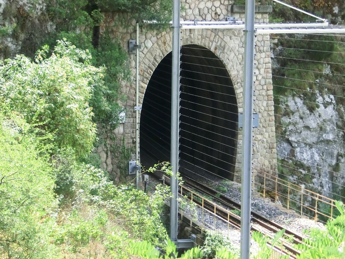Saint Roch Railway Tunnel northern portal 