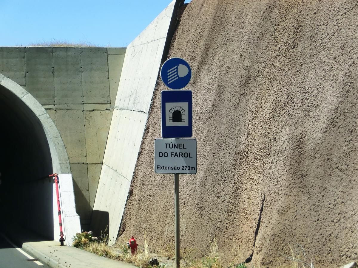 Farol Tunnel eastern portal, road sign 