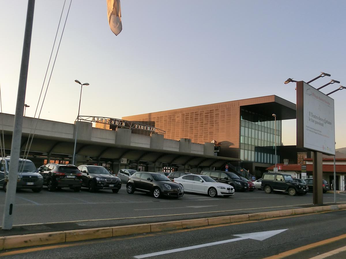 Flughafen Florenz 