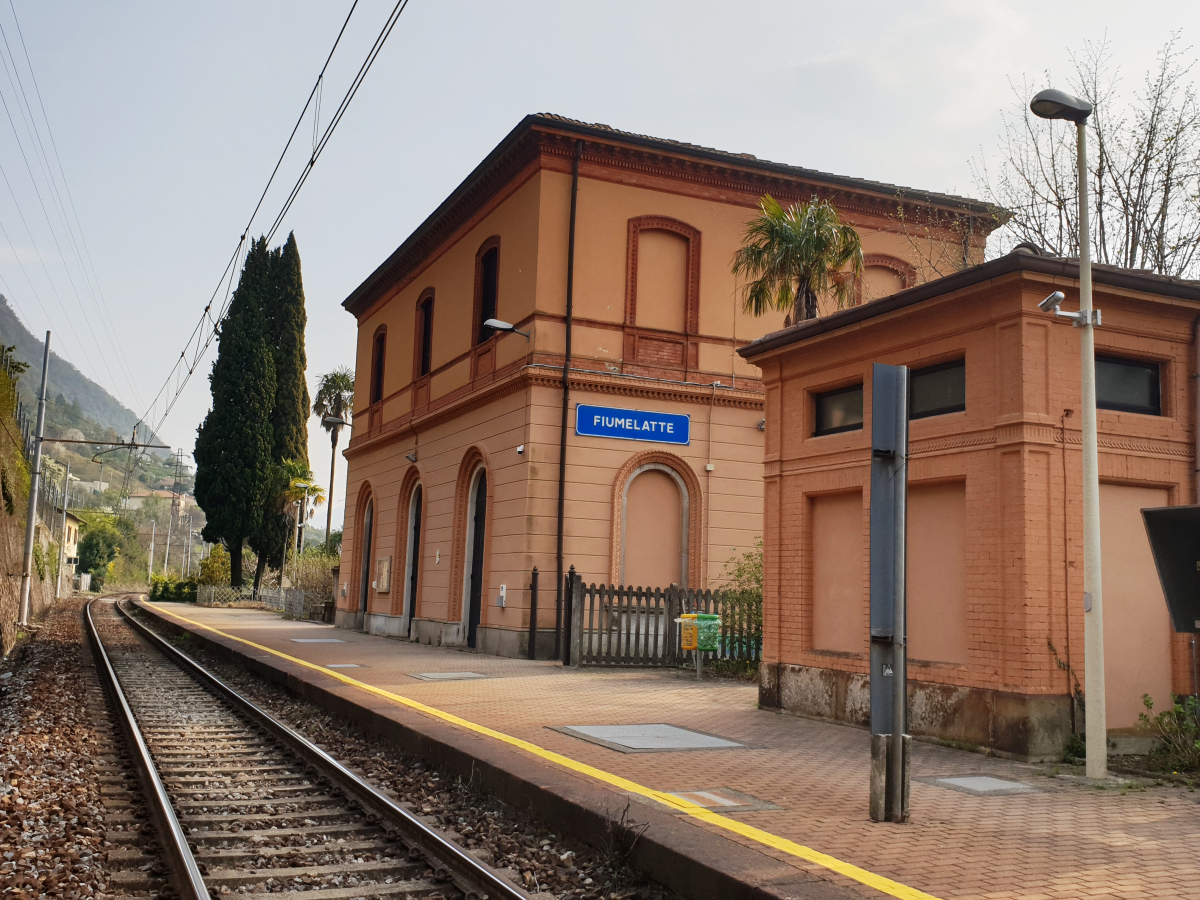 Bahnhof Fiumelatte 