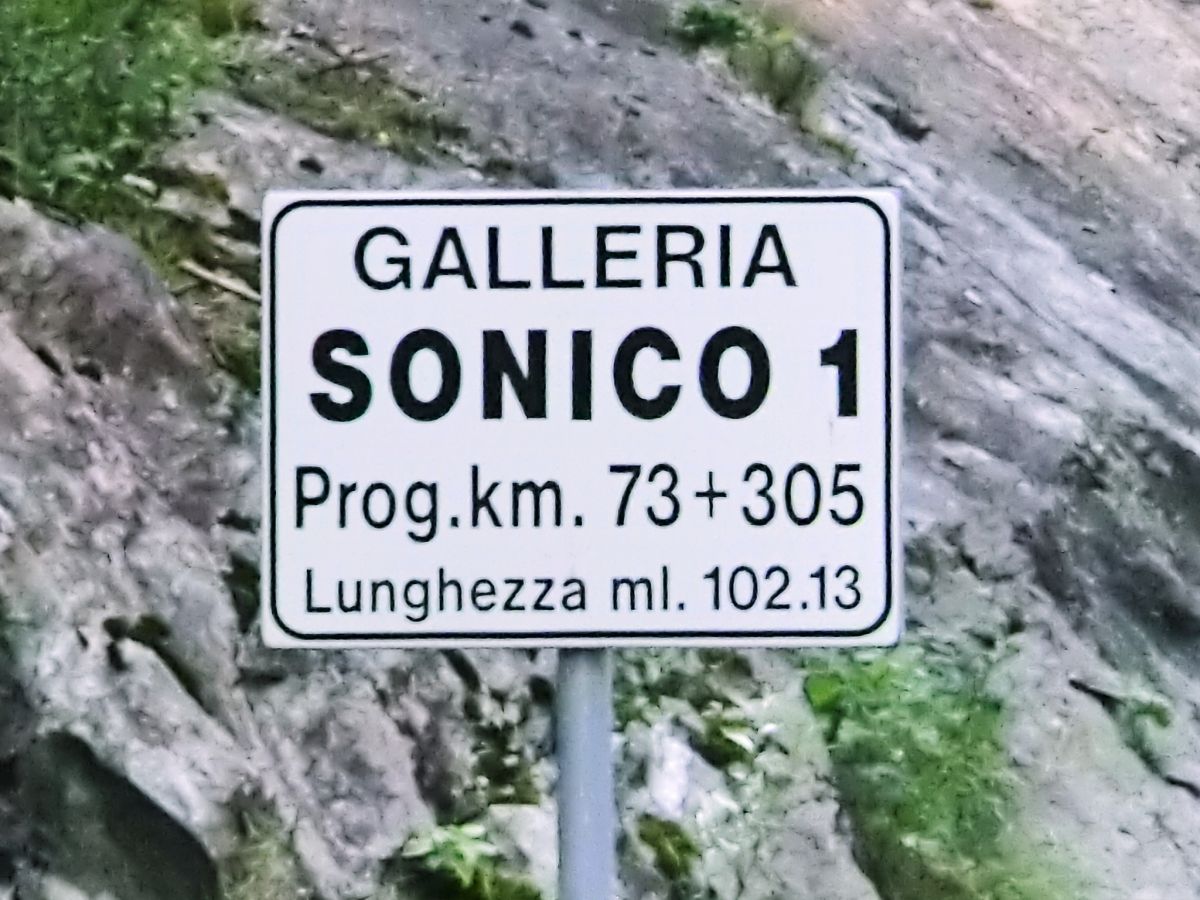 Sonico 1 Tunnel northern portal sign 