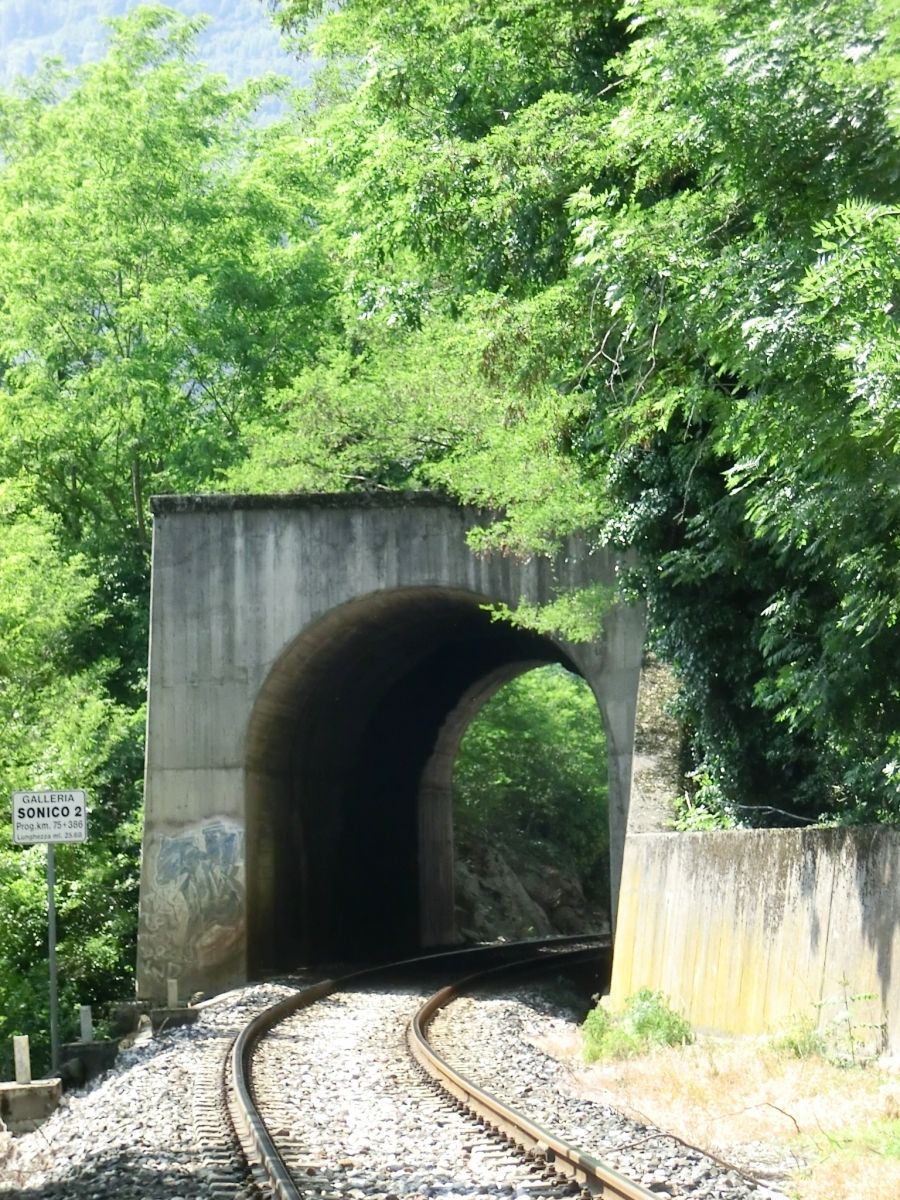 Tunnel de Sonico 2 