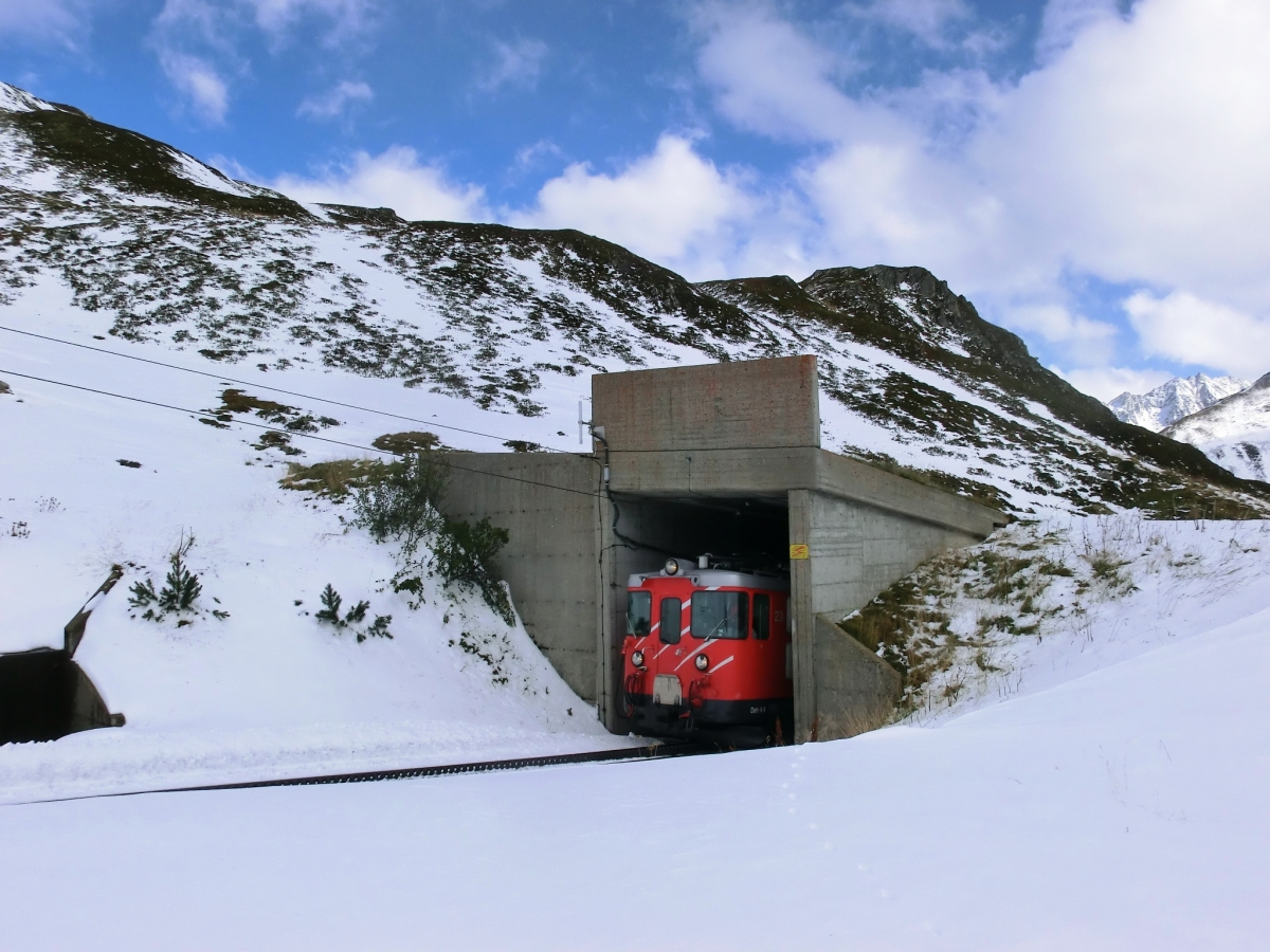 Calmot Tunnel western portal 