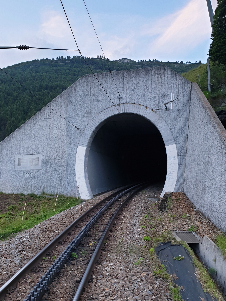 Eisenbahntunnel Grind 