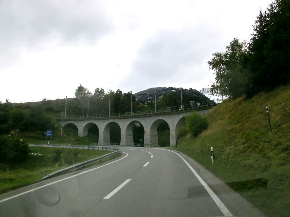 Viaduc ferroviaire de Val Cuoz 