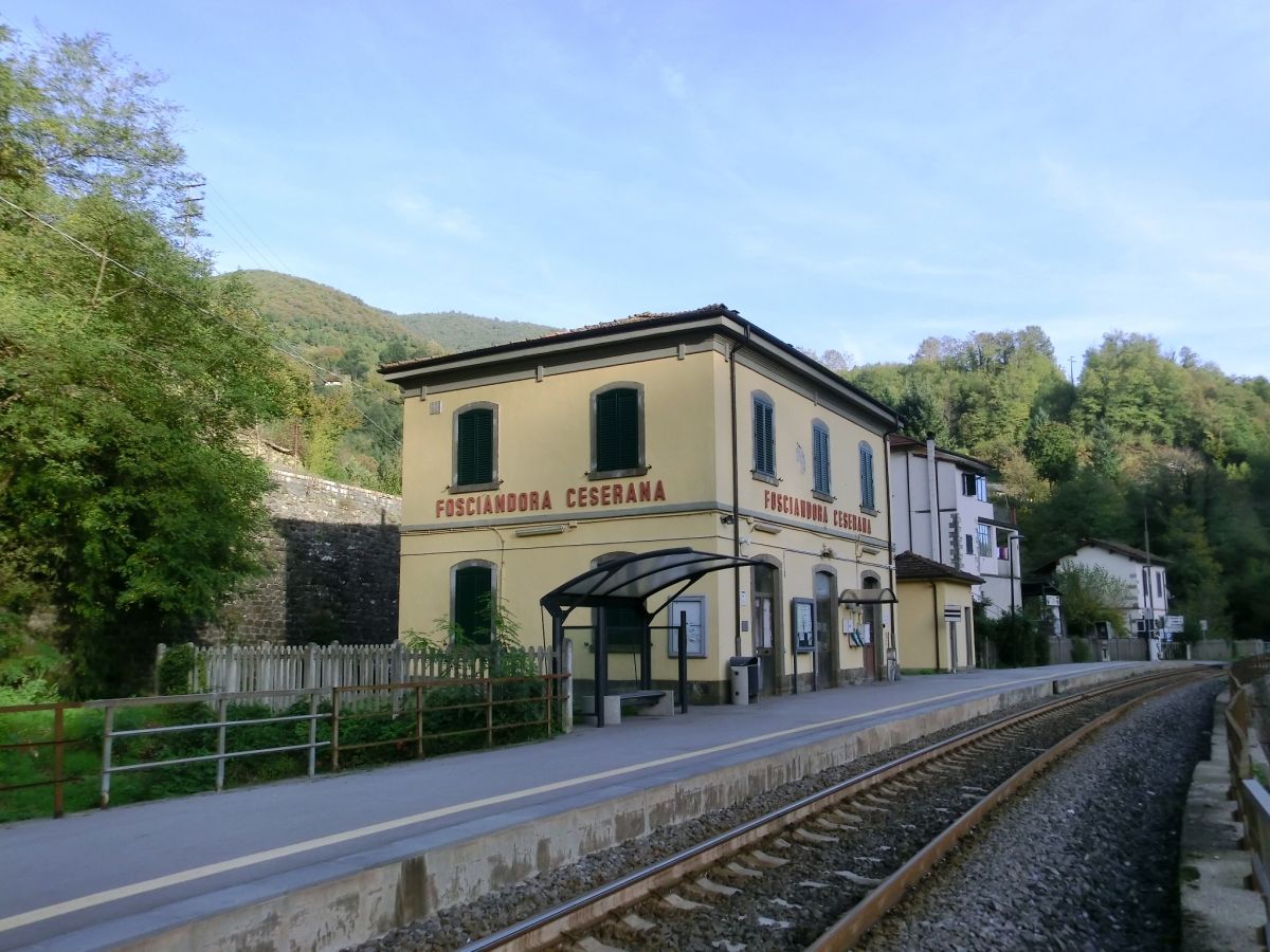 Bahnhof Fosciandora-Ceserana 