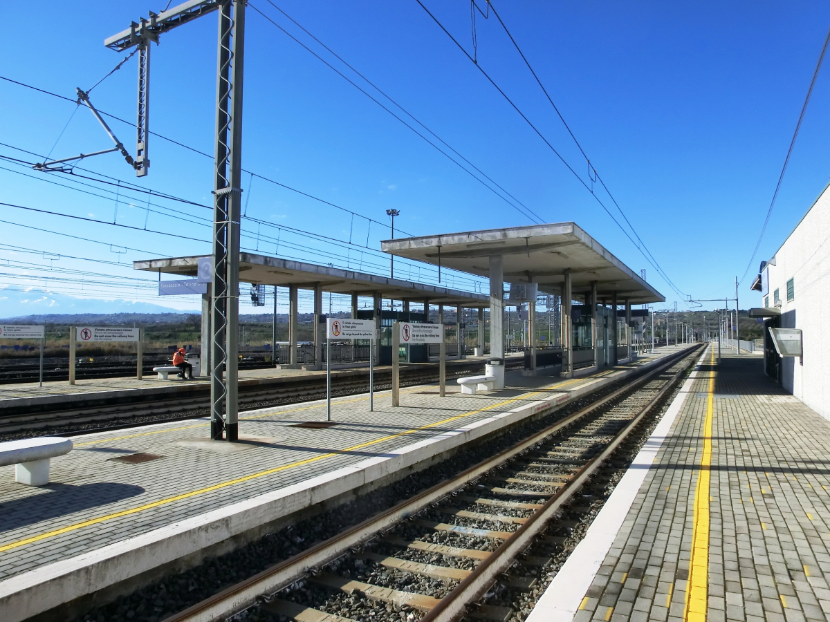 Fossacesia-Torino di Sangro Station 
