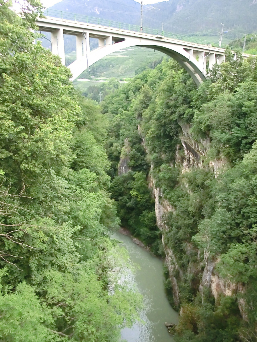 Pont ferroviaire de Mostizzolo 