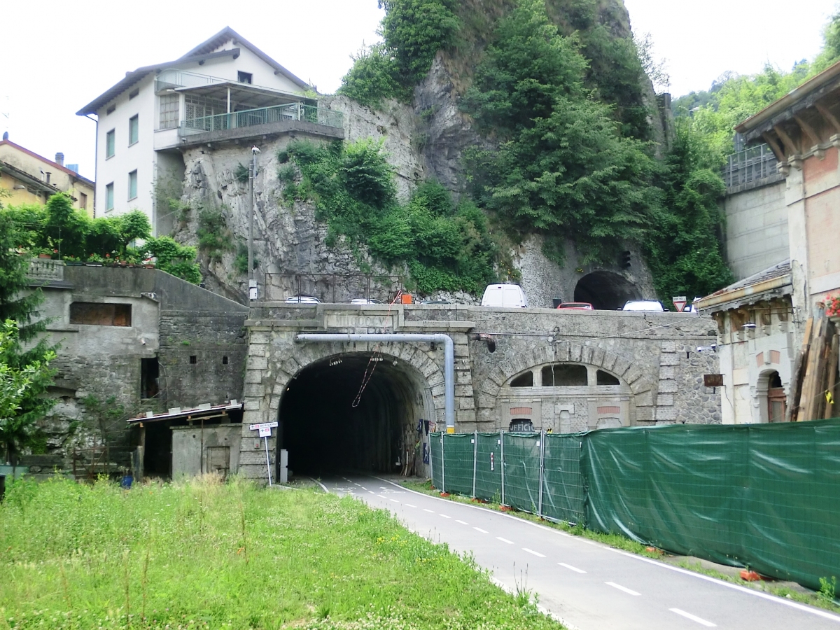 Brembilla Tunnel and, on the right, Ponti Tunnel northern portals 