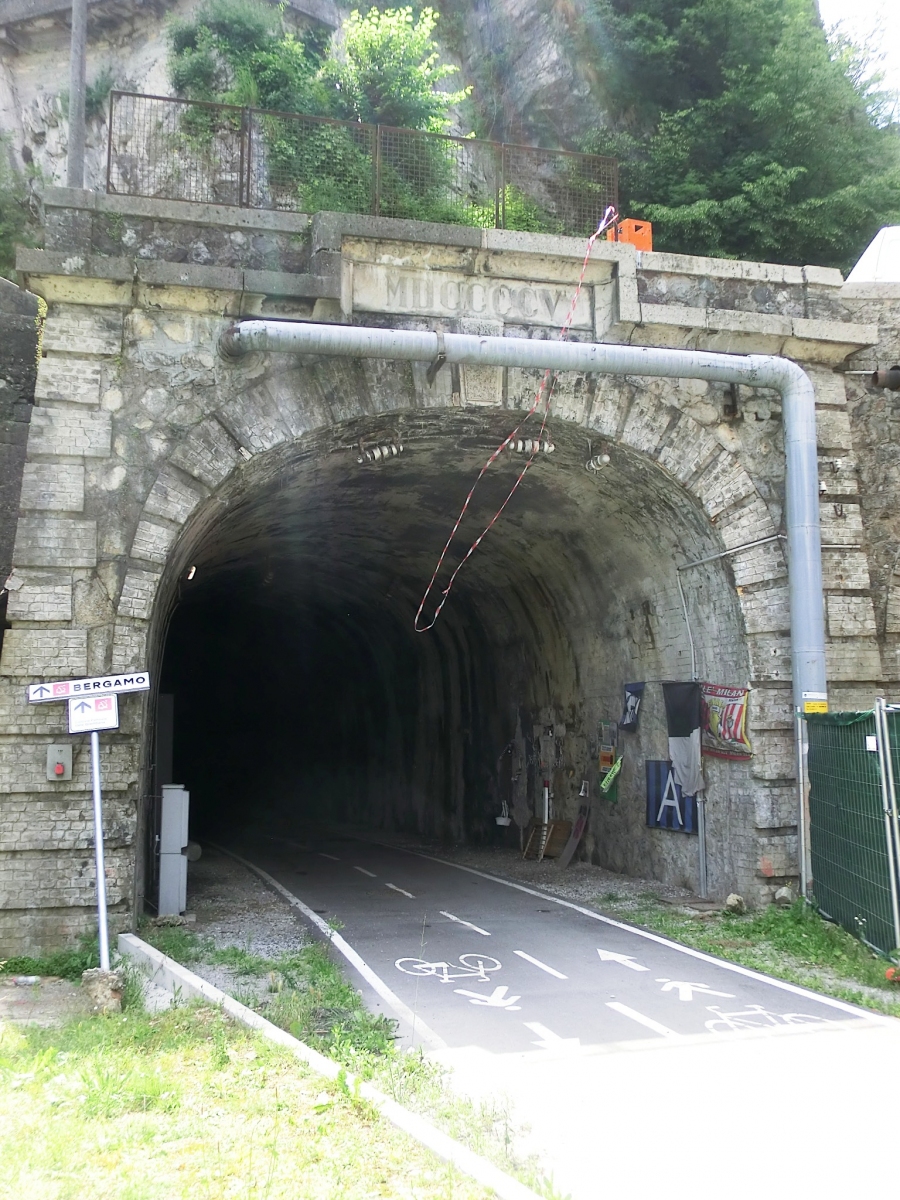 Brembilla Tunnel northern portal 