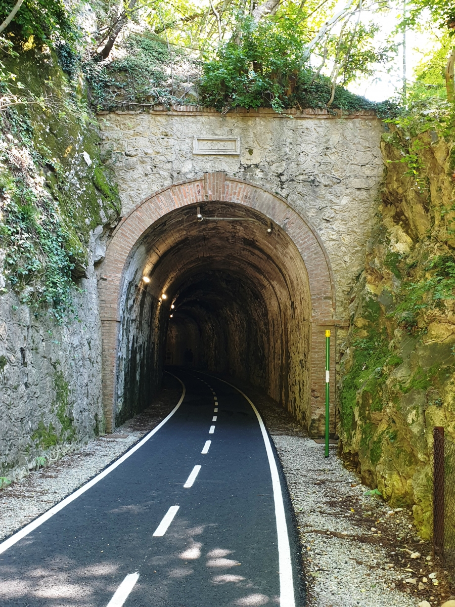 Tunnel Clanezzo 