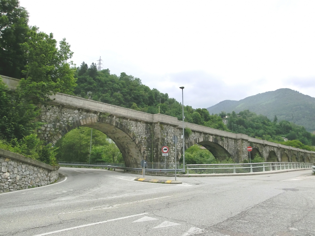 Viadukt in Lenna 