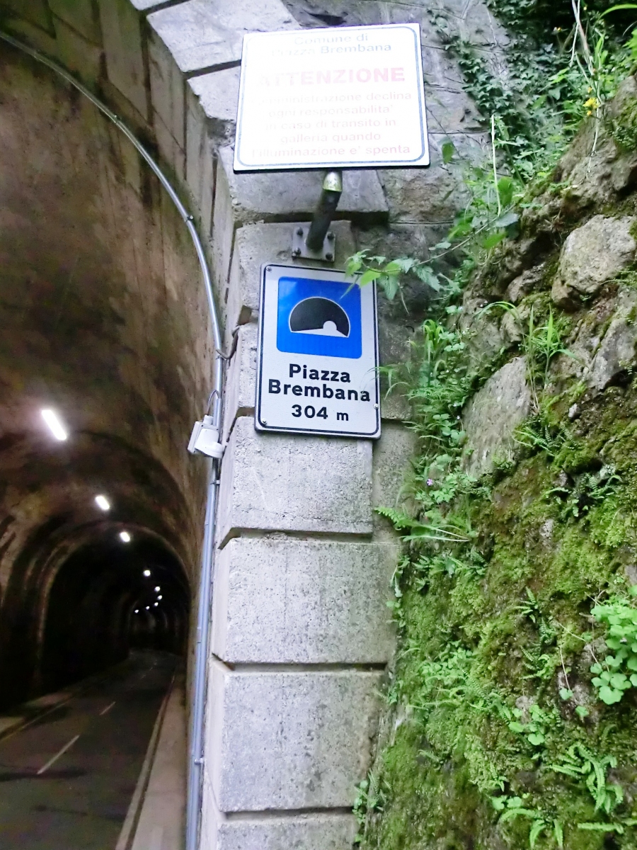 Piazza Brembana Tunnel western portal 