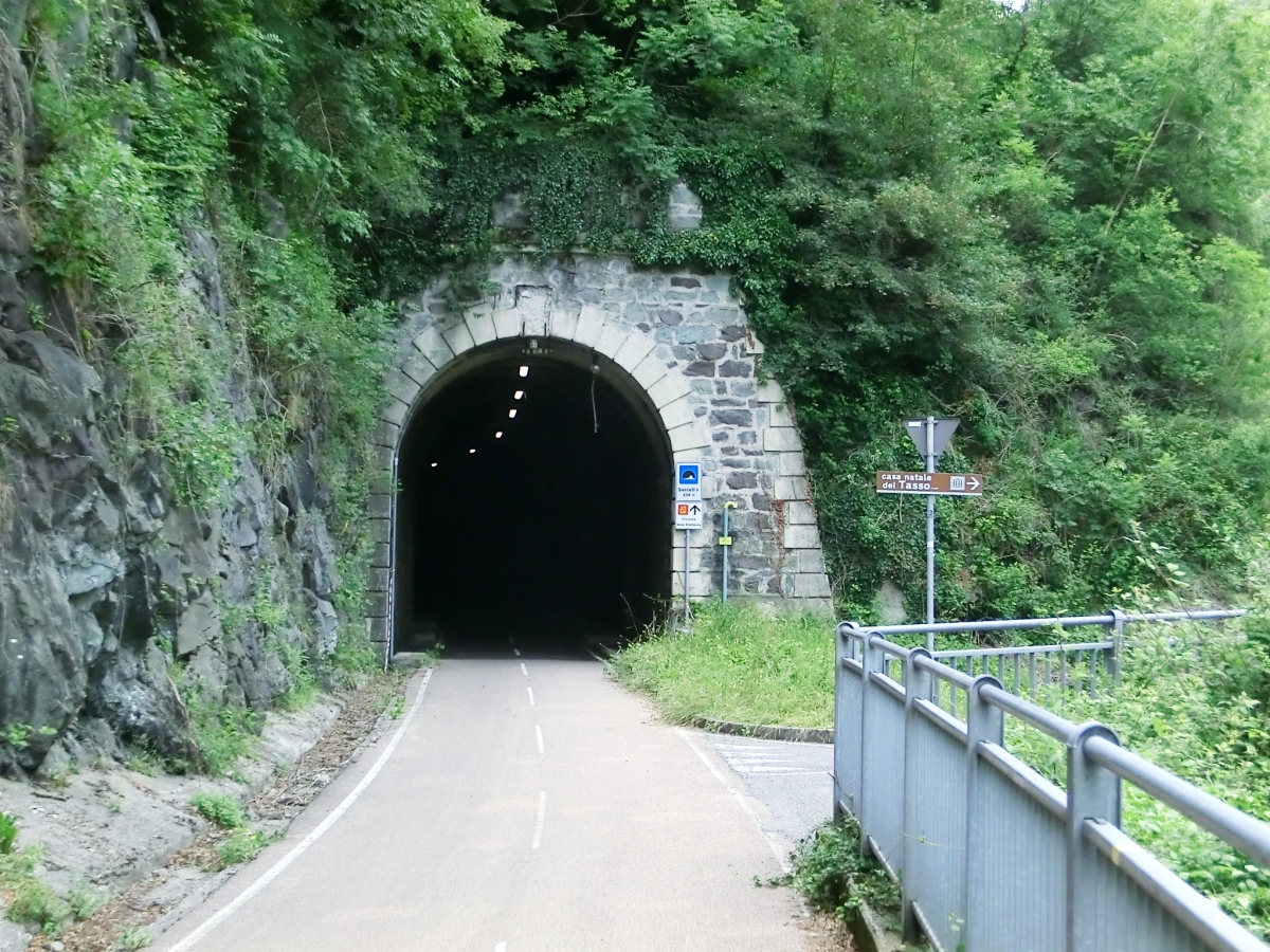 Tunnel Serrati 2 