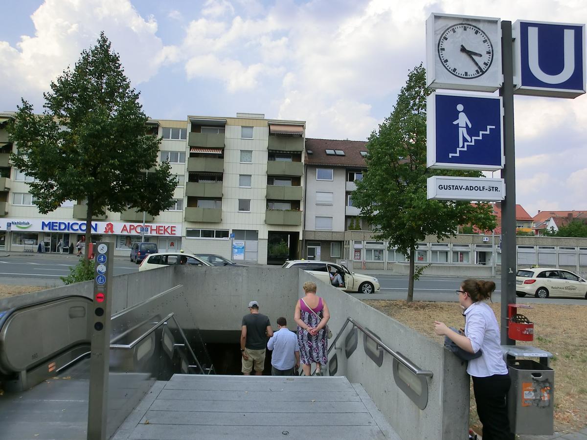 Gustav-Adolf-Straße Metro Station, access 