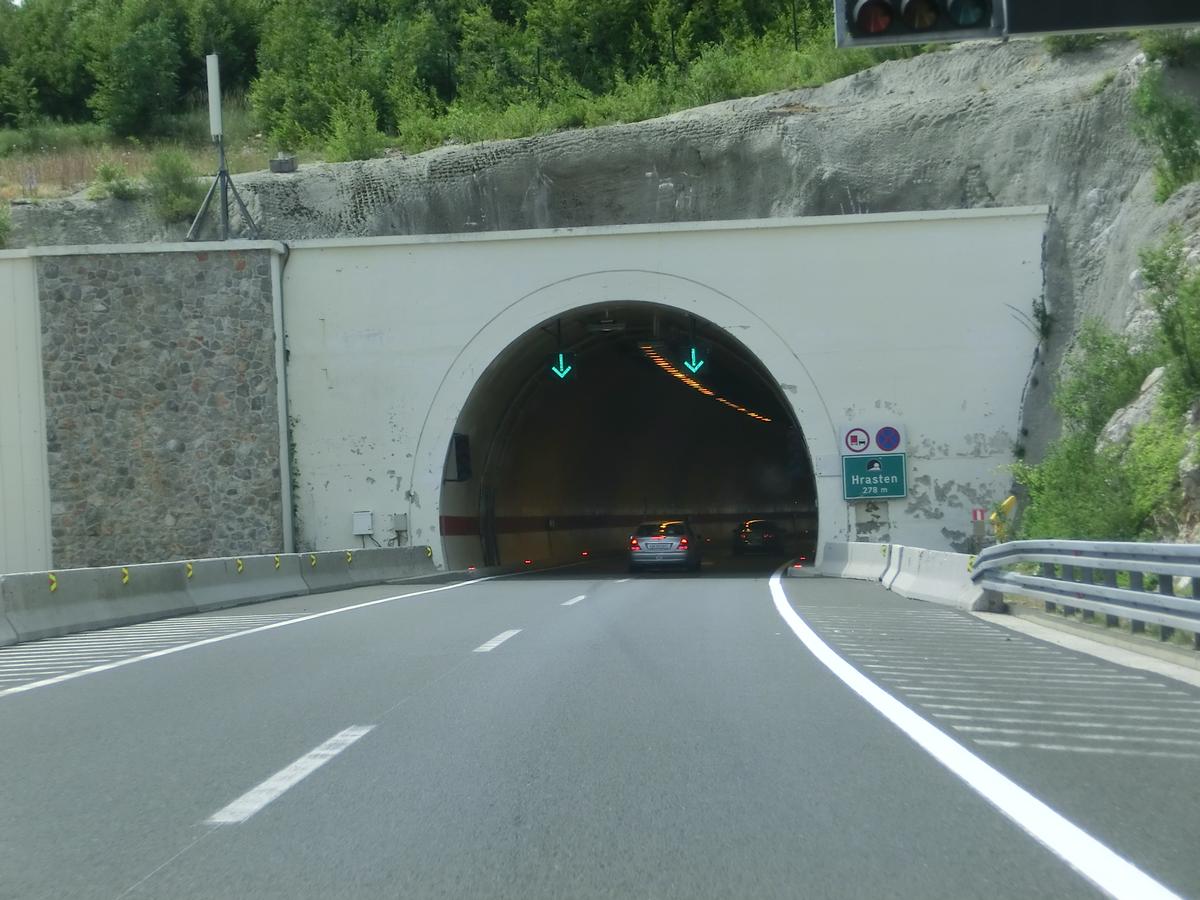 Hrasten Tunnel eastern portal 