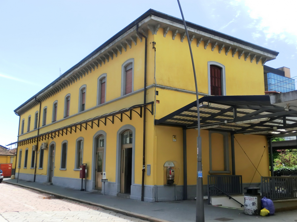 Legnano Station 