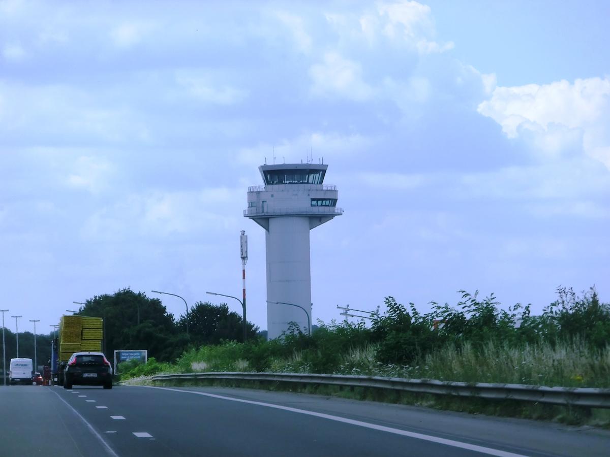 Liège Airport, control tower 