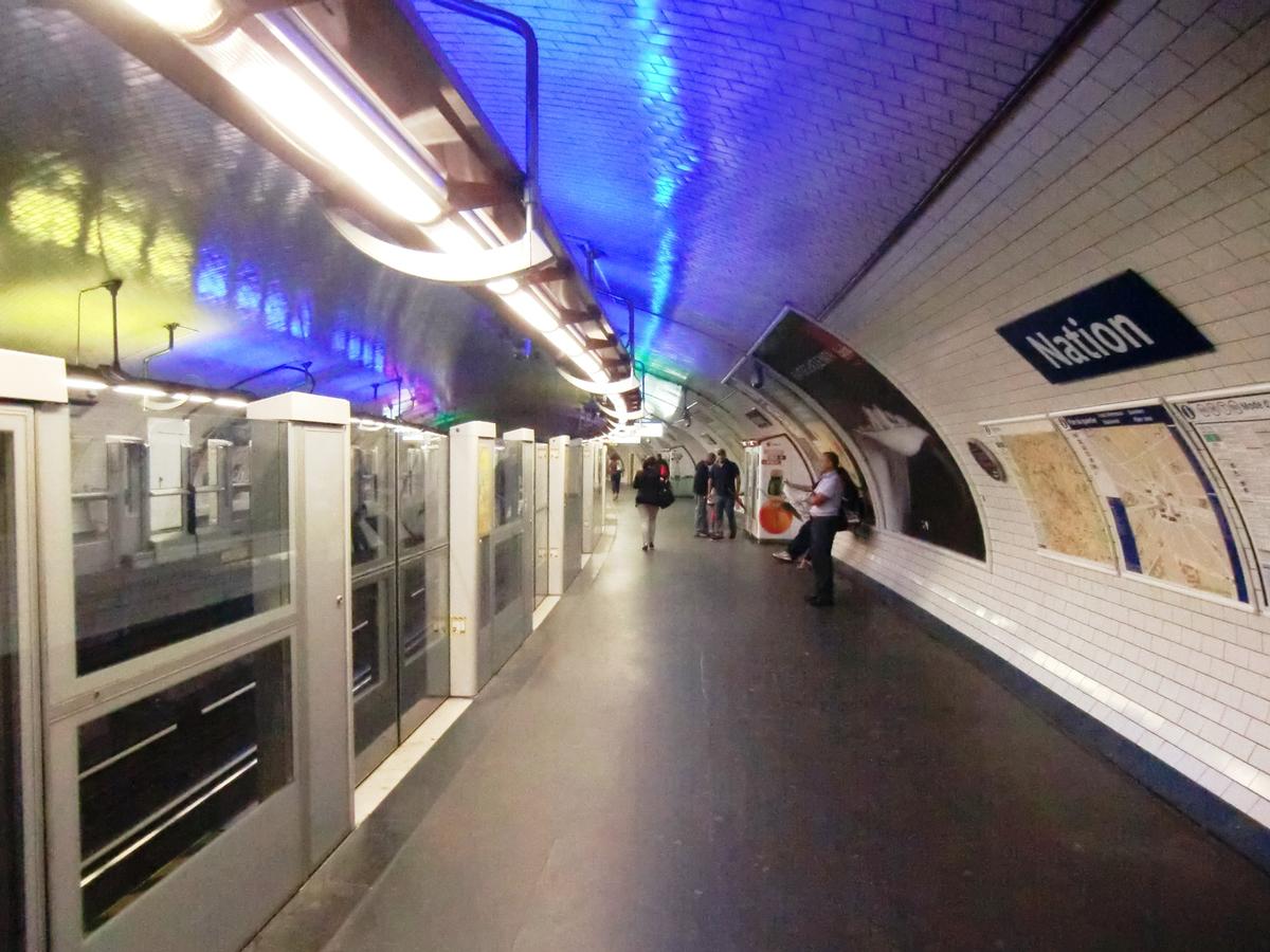 Nation Metro Station, line 1 platform 