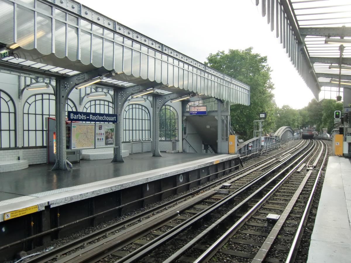 Metrobahnhof Barbès - Rochechouart (Linie 2) 