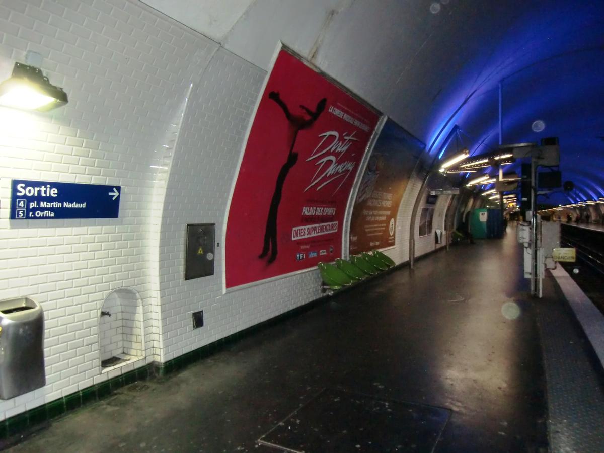 Gambetta Metro station line 3 platform 