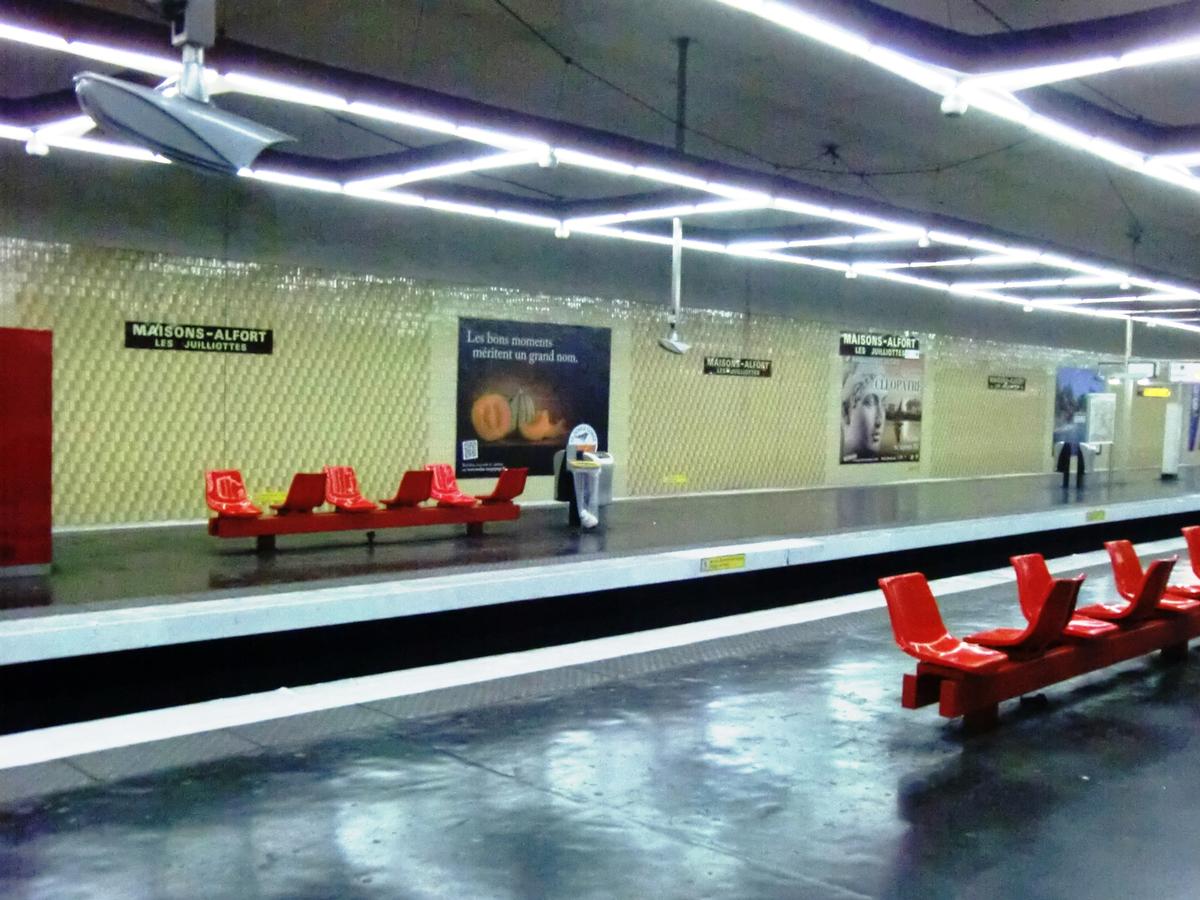 Maisons-Alfort - Les Juilliottes Metro Station 
