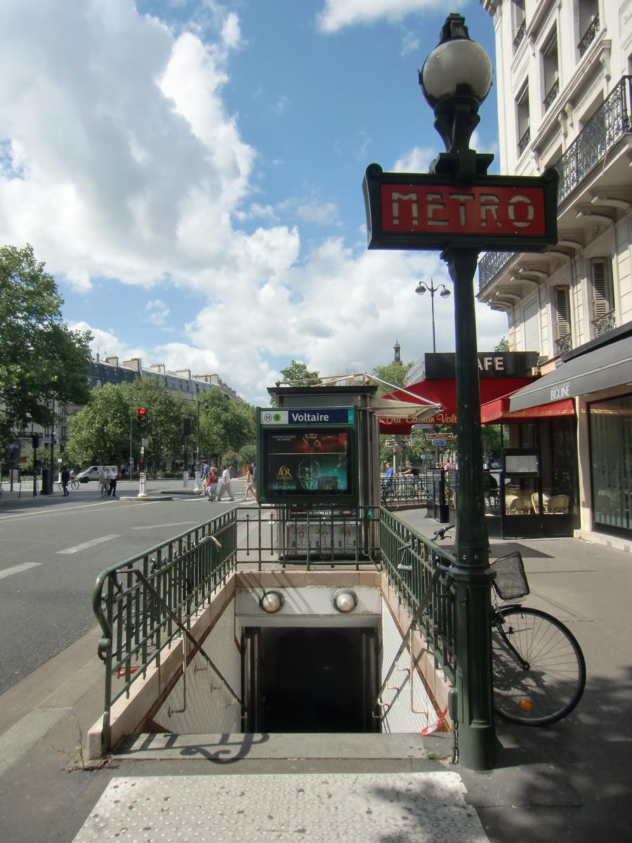 Structurae [en]: Voltaire Metro Station