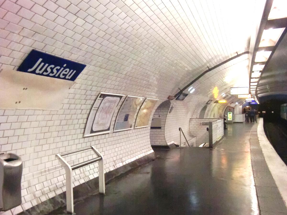 Metrobahnhof Jussieu 