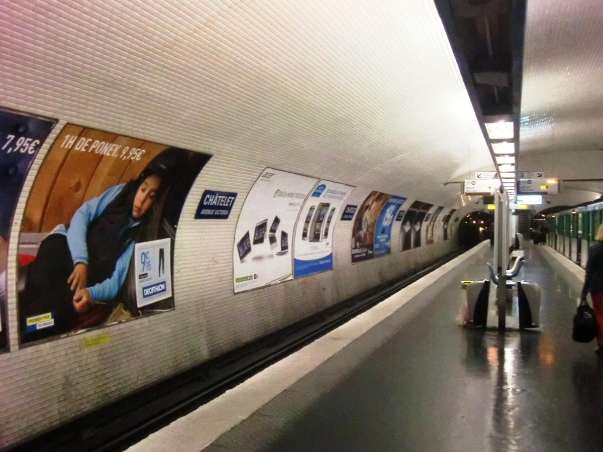 Châtelet Metro Station, line 11 platform 