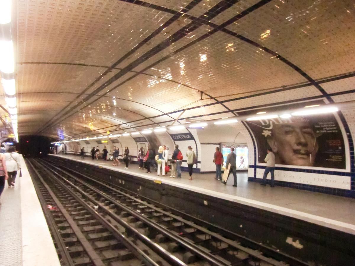 Concorde metro station line 12 platform 