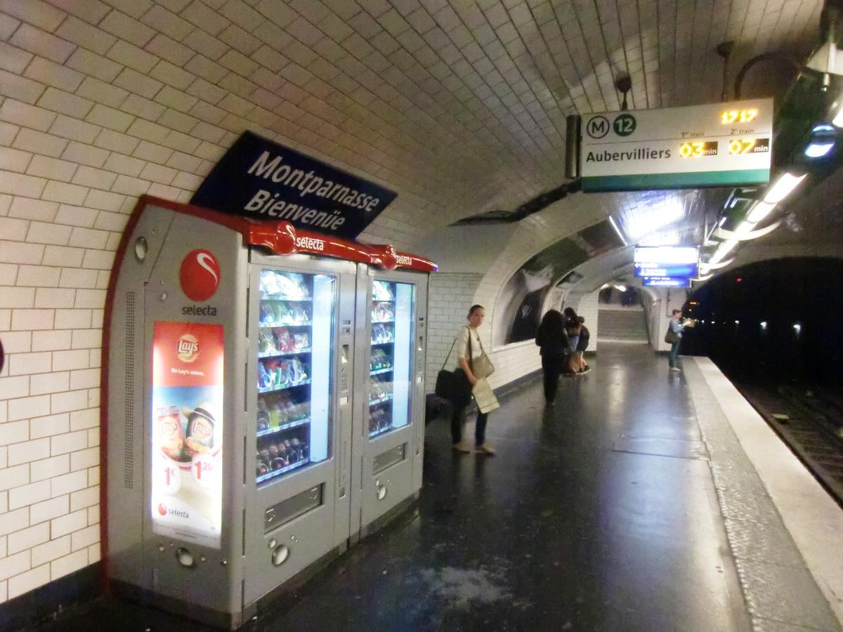 Montparnasse - Bienvenüe Metro Station, line 12 platform 
