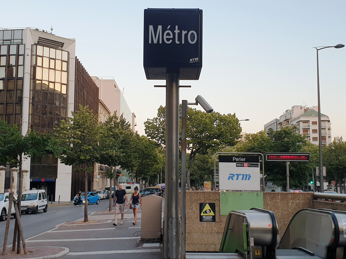 Station de métro Périer 