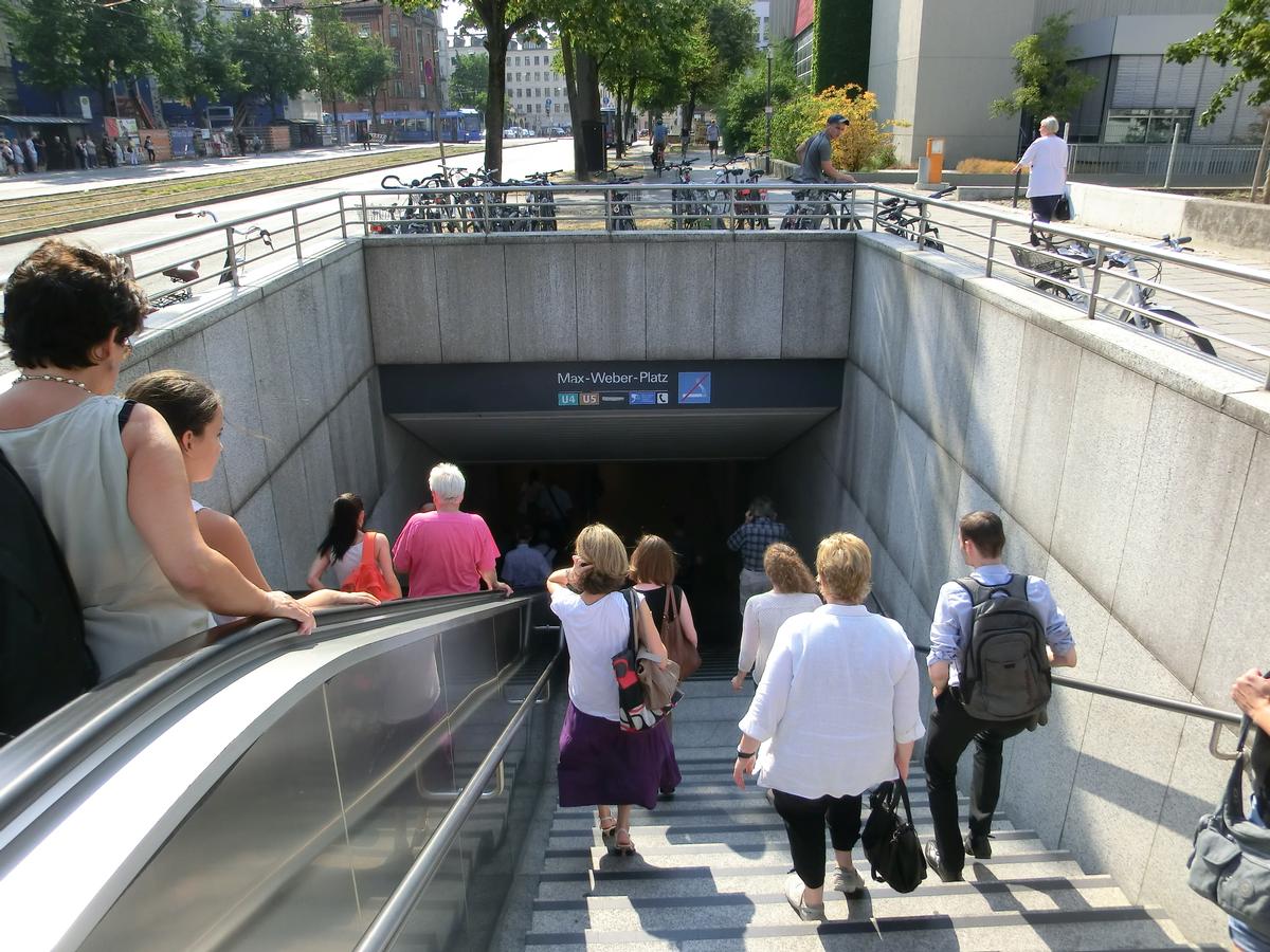 Max-Weber-Platz Metro Station access 