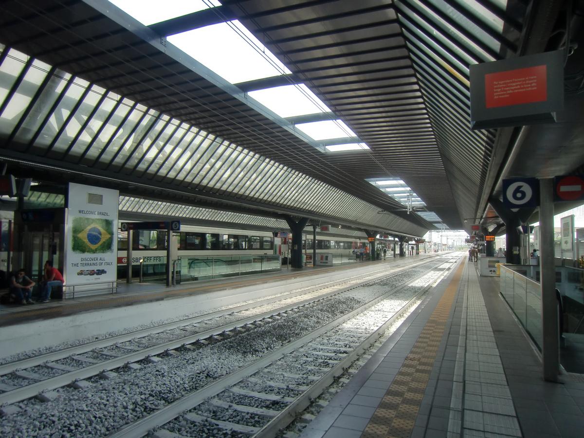 Bahnhof Rho Fiera Milano Expo 2015 